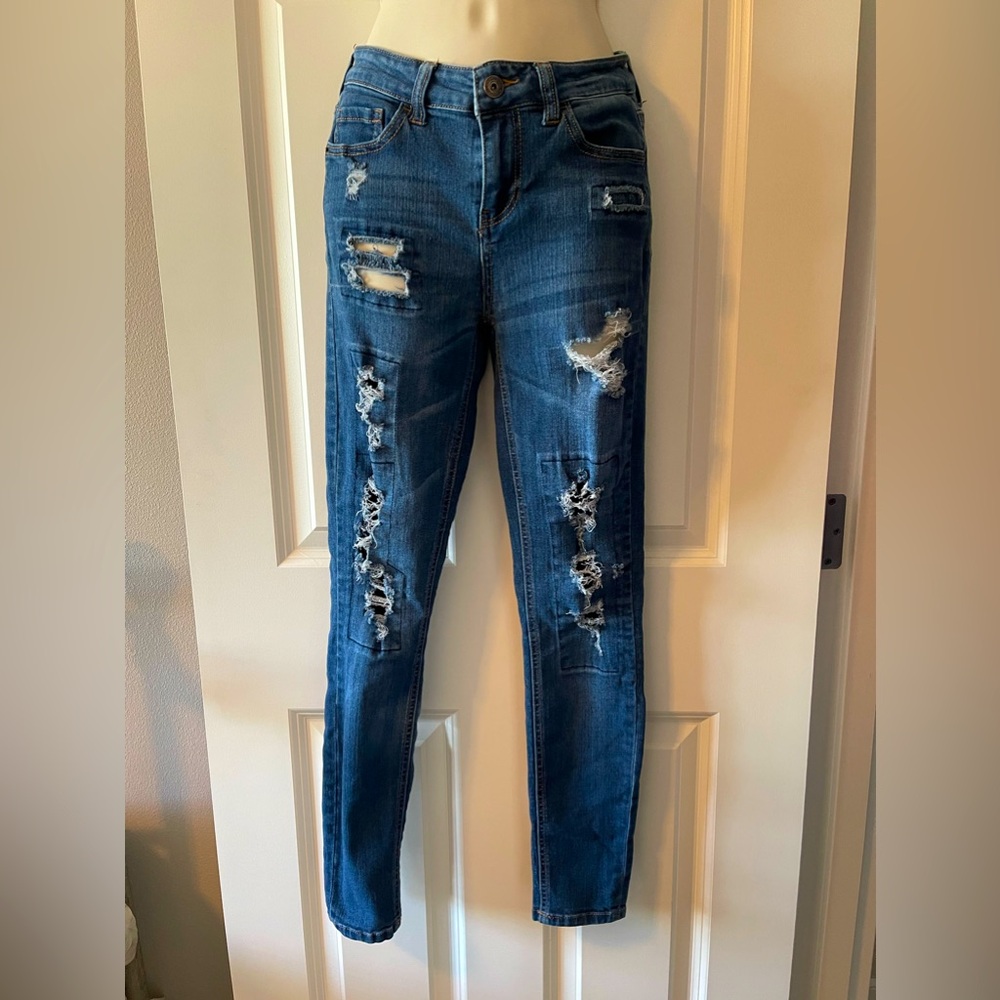 VANILLA STAR Jeans Size 3 Midrise Ripped Skinny Ankle Jeans